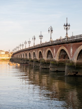 Photo du pont de Pierre à Bordeaux